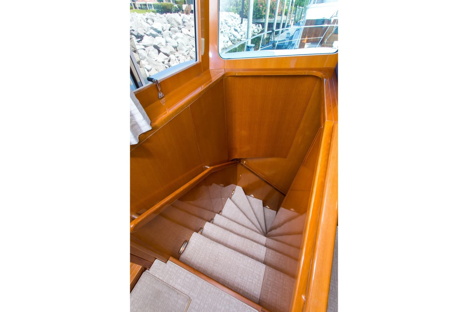 2003 Jefferson Pilothouse 57