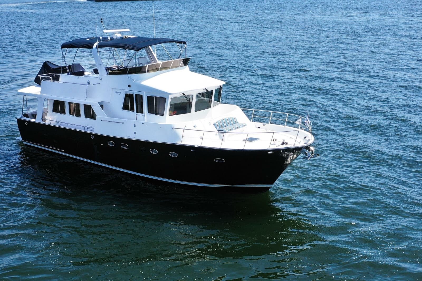 2003 Jefferson Pilothouse 57