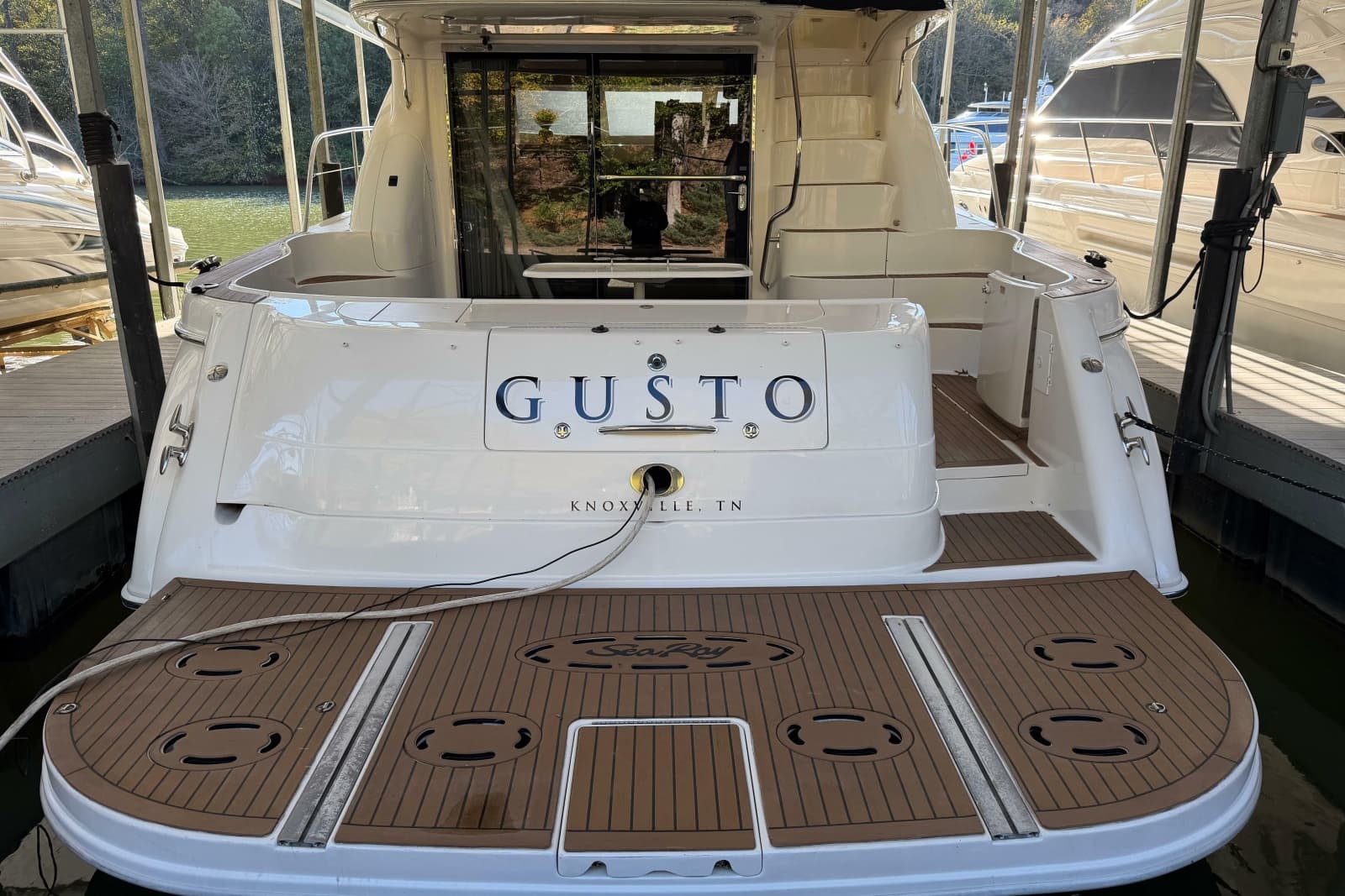 2003 Sea Ray 560 Sedan Bridge