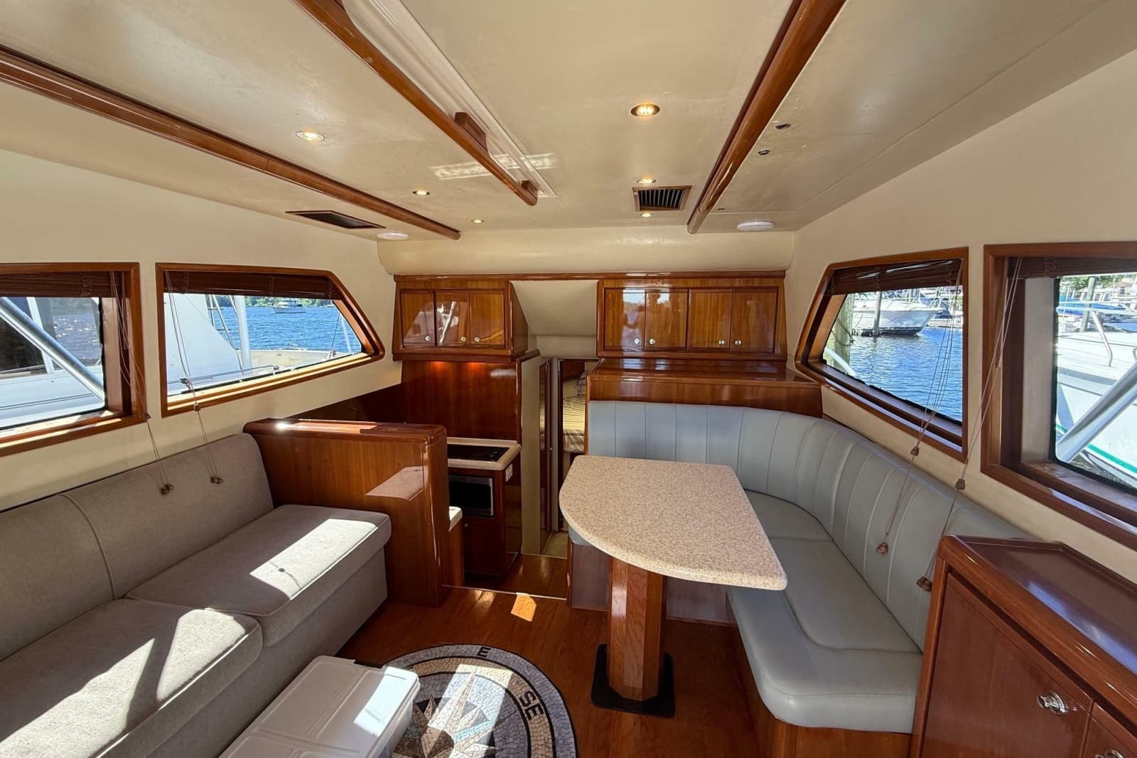 2002 Bertram 390 Convertible
