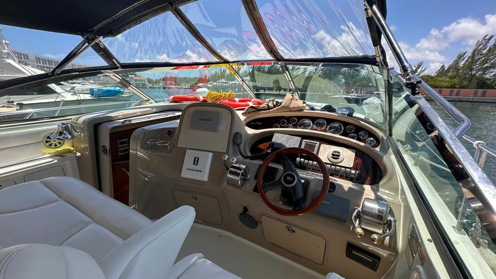 2002 Sea Ray 410 Express Cruiser