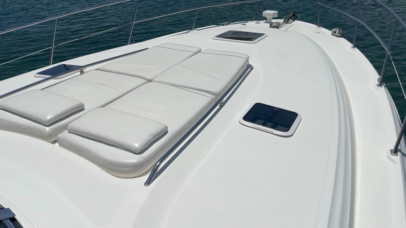 2002 Sea Ray 410 Express Cruiser