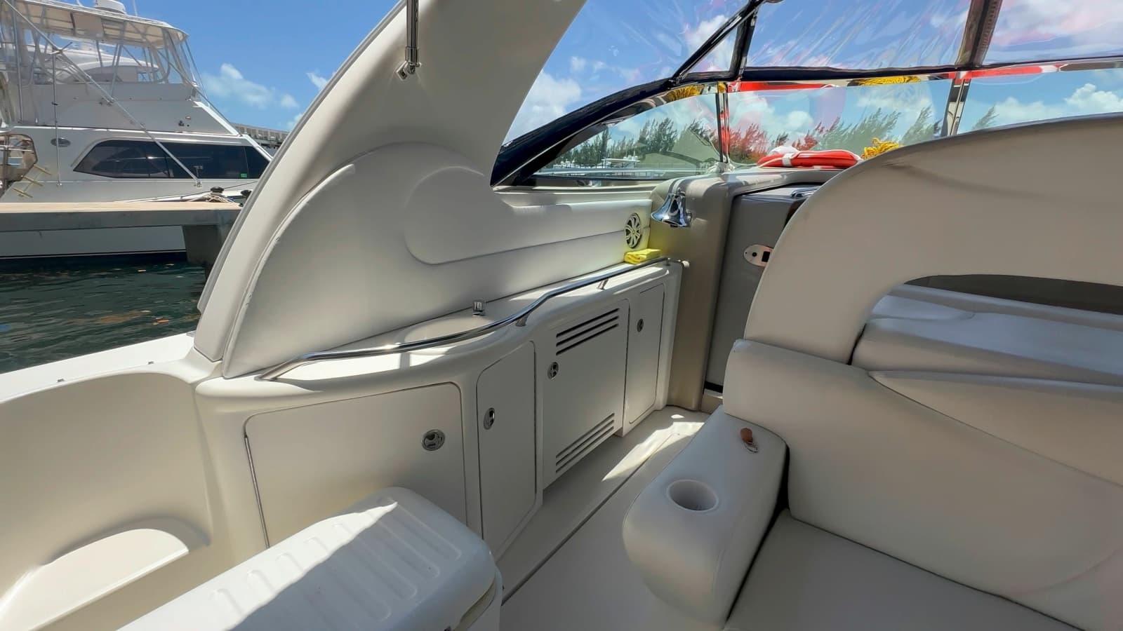 2002 Sea Ray 410 Express Cruiser