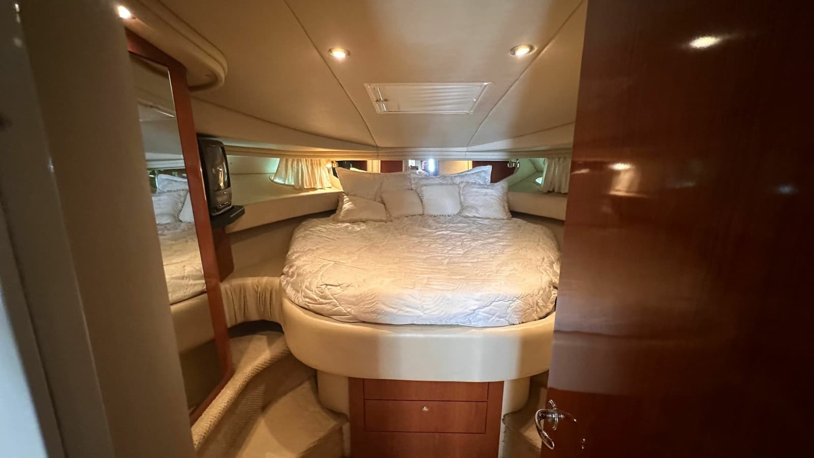 2002 Sea Ray 410 Express Cruiser