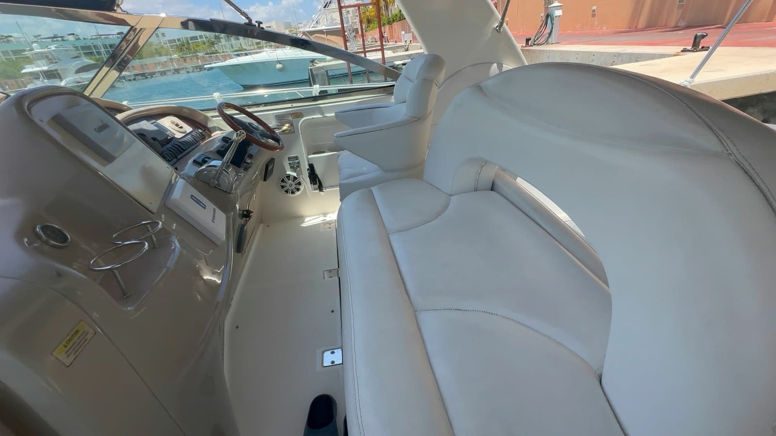 2002 Sea Ray 410 Express Cruiser