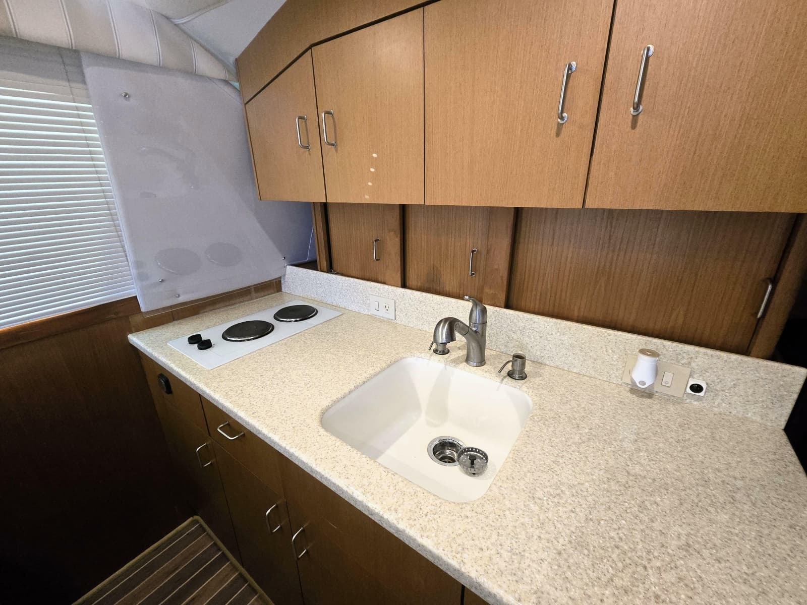 2001 Ocean Yachts 43 Super Sport
