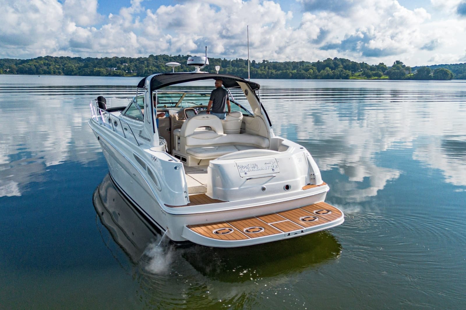 2001 Sea Ray 380 Sundancer