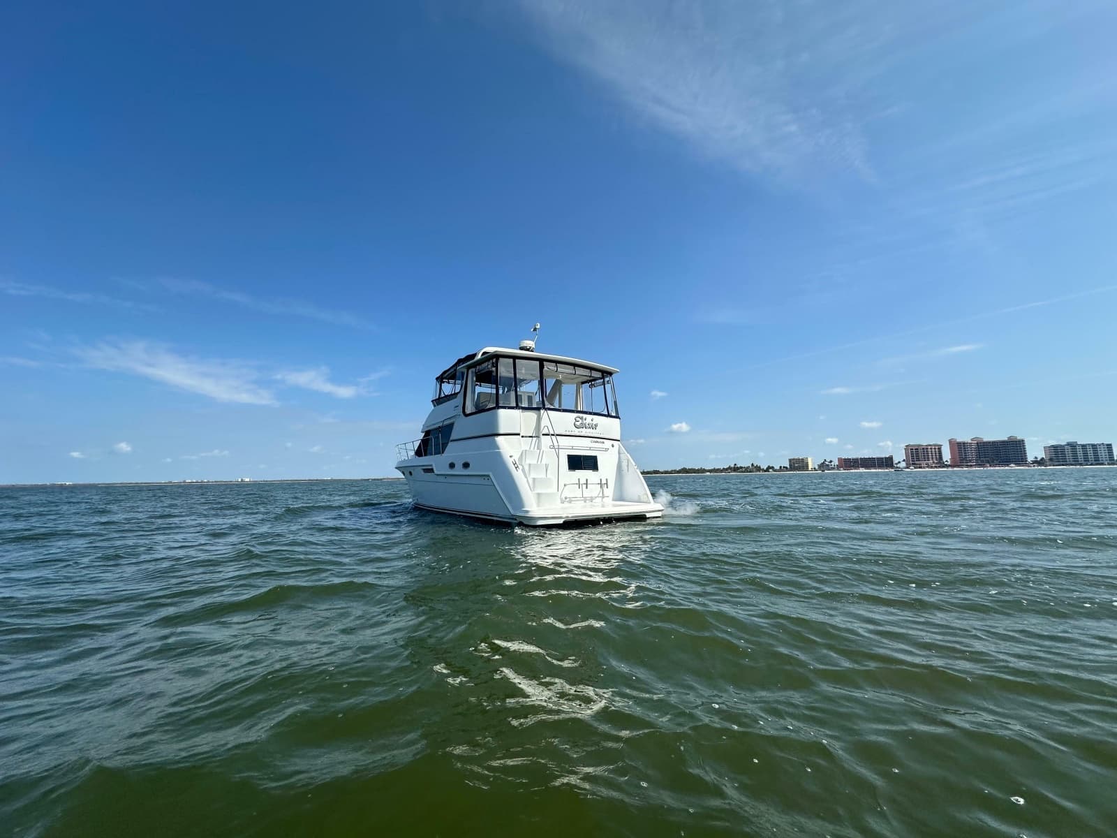 2000 Carver 406 Aft Cabin Motor Yacht
