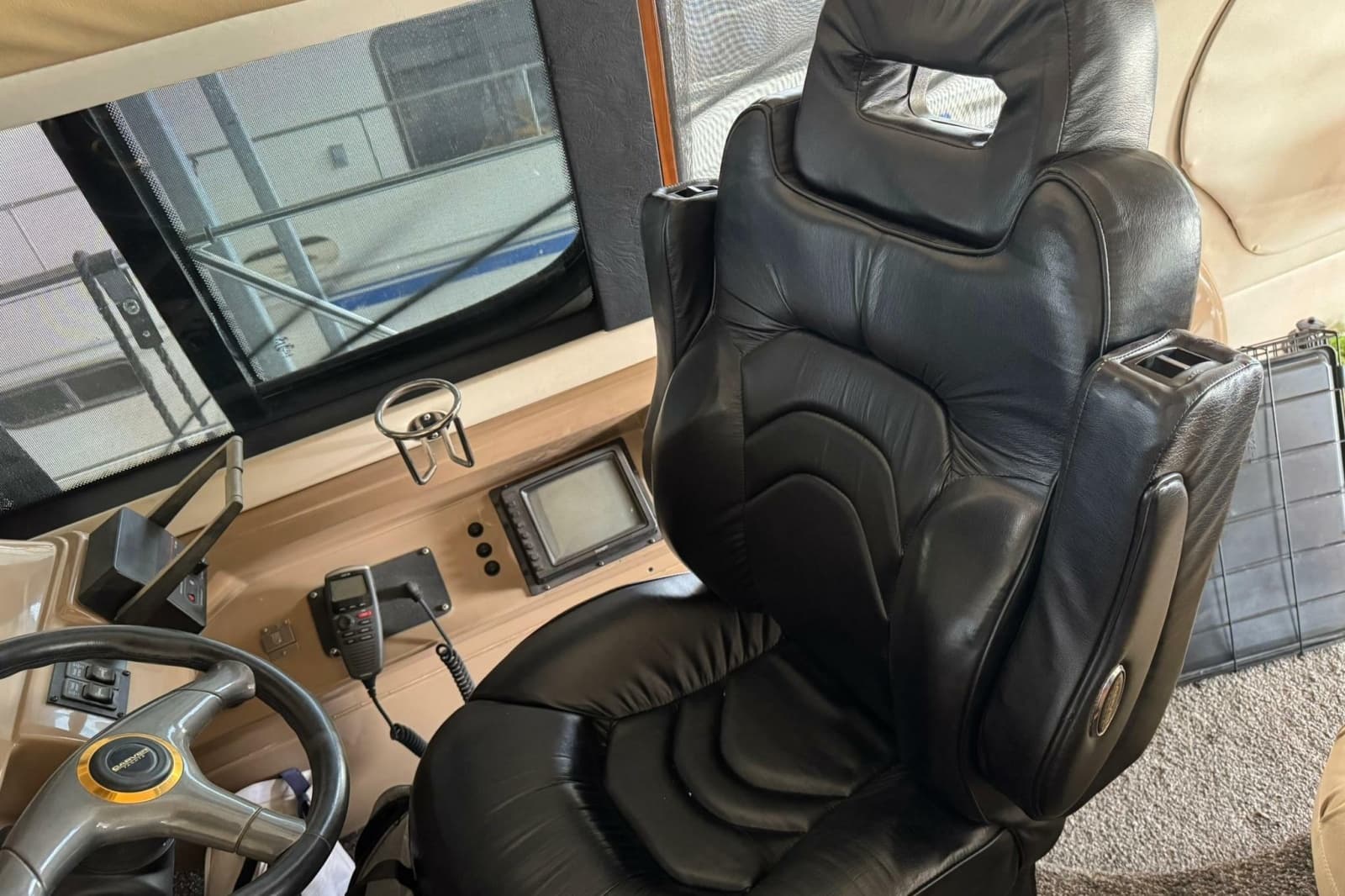 1999 Carver 450 Voyager Pilothouse