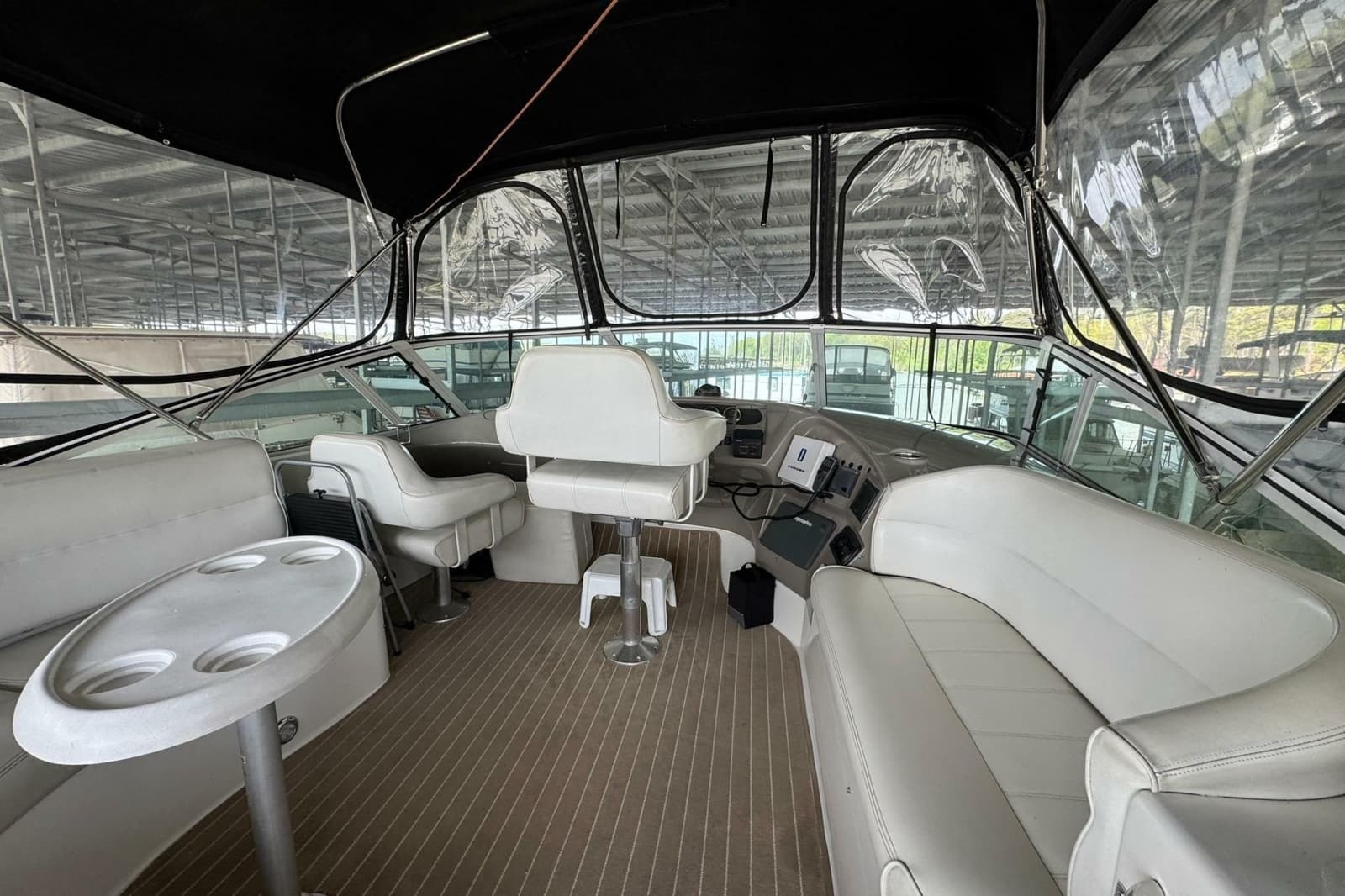 1999 Carver 450 Voyager Pilothouse