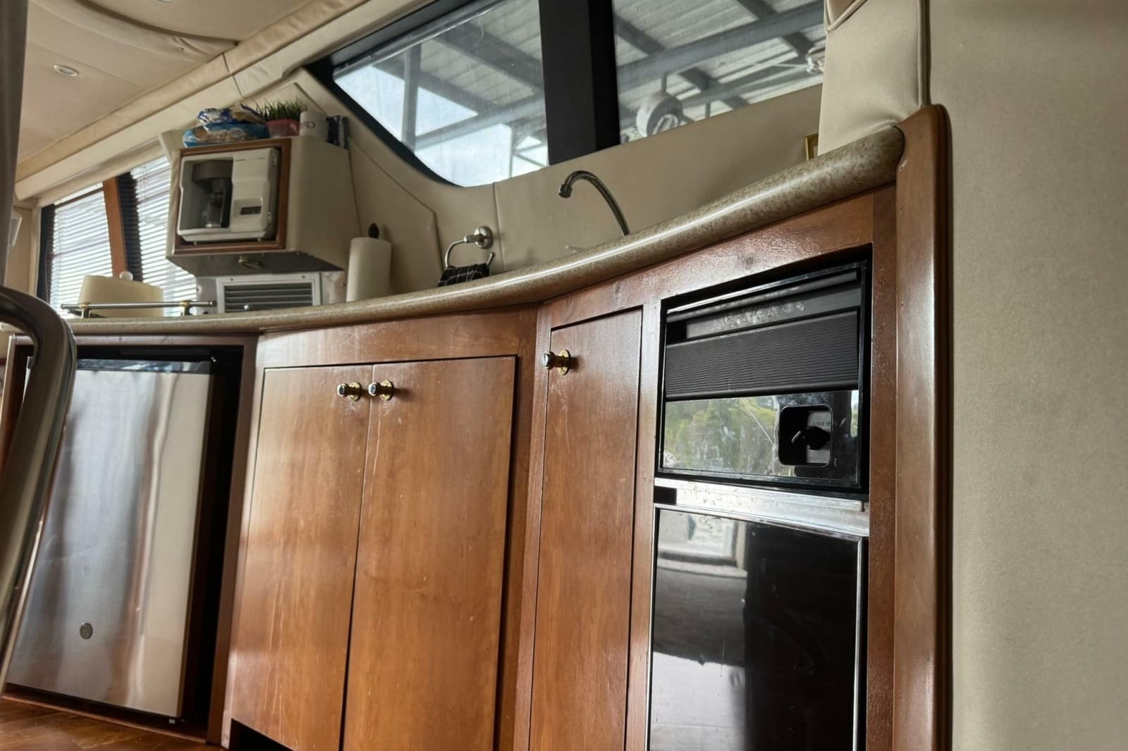 1999 Carver 450 Voyager Pilothouse