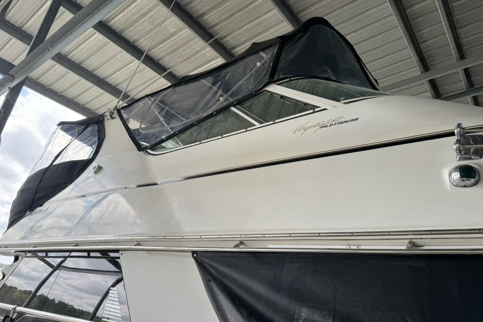1999 Carver 450 Voyager Pilothouse