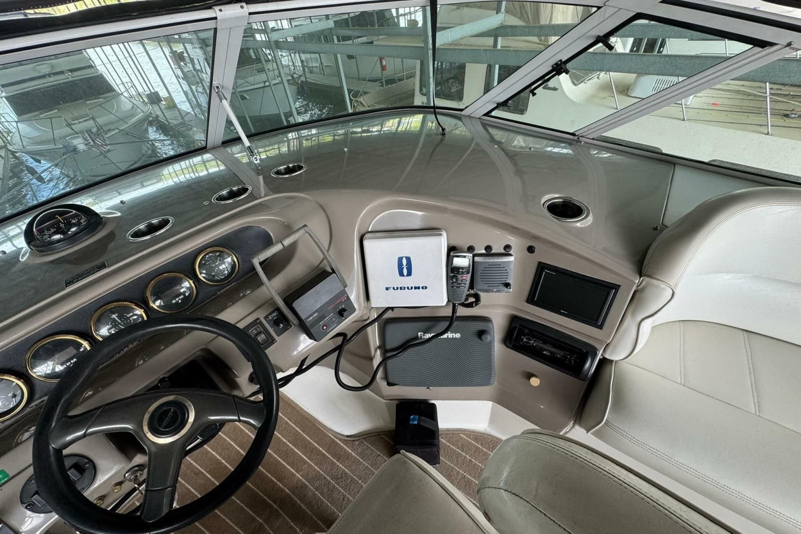 1999 Carver 450 Voyager Pilothouse
