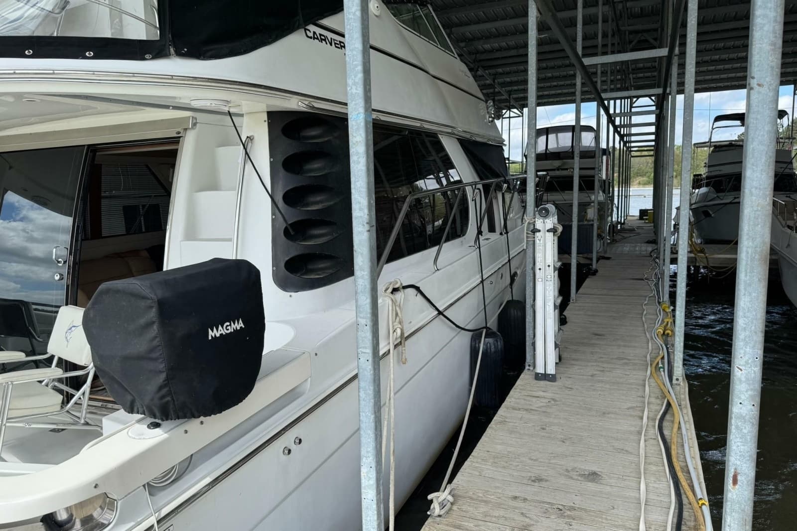 1999 Carver 450 Voyager Pilothouse