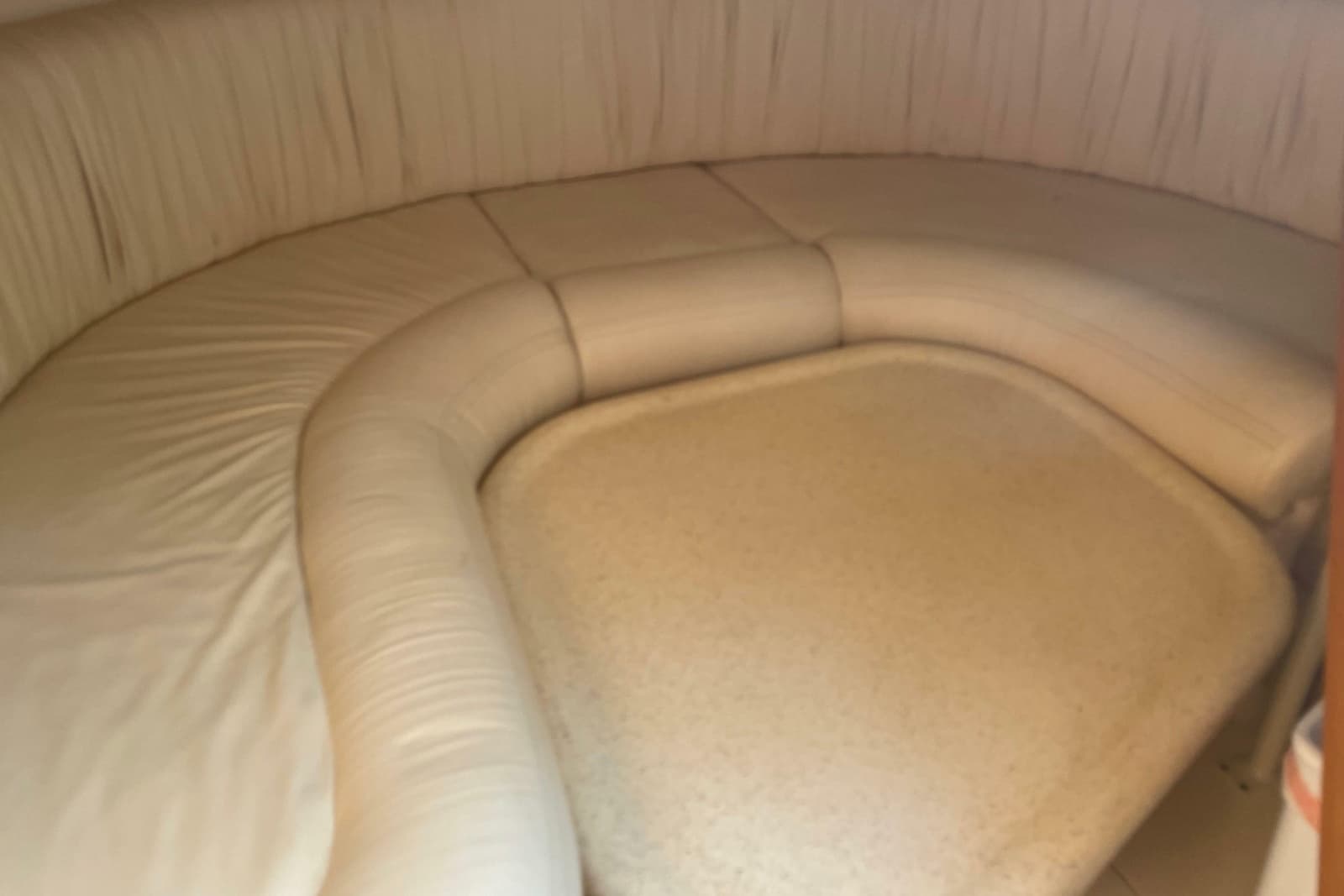 1999 Silverton 360 Express