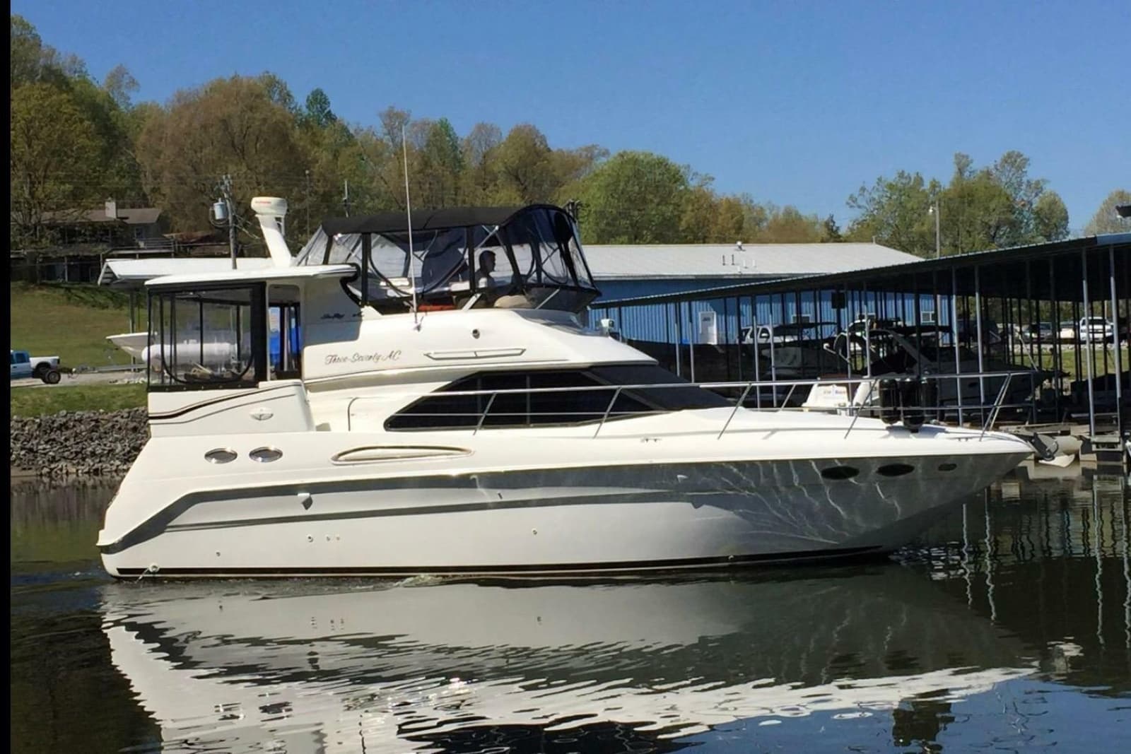 1997 Sea Ray 370 Aft Cabin