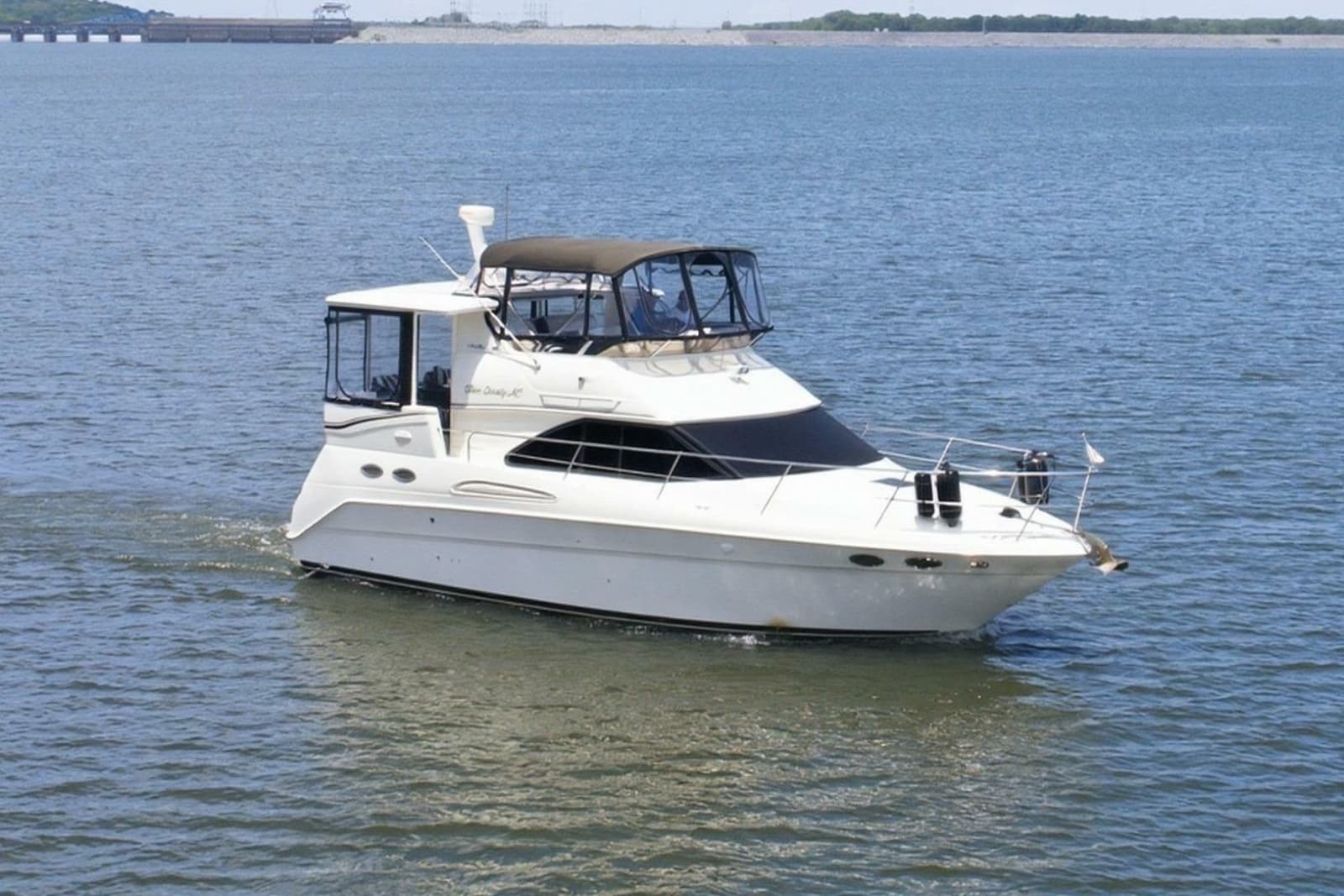 1997 Sea Ray 370 Aft Cabin