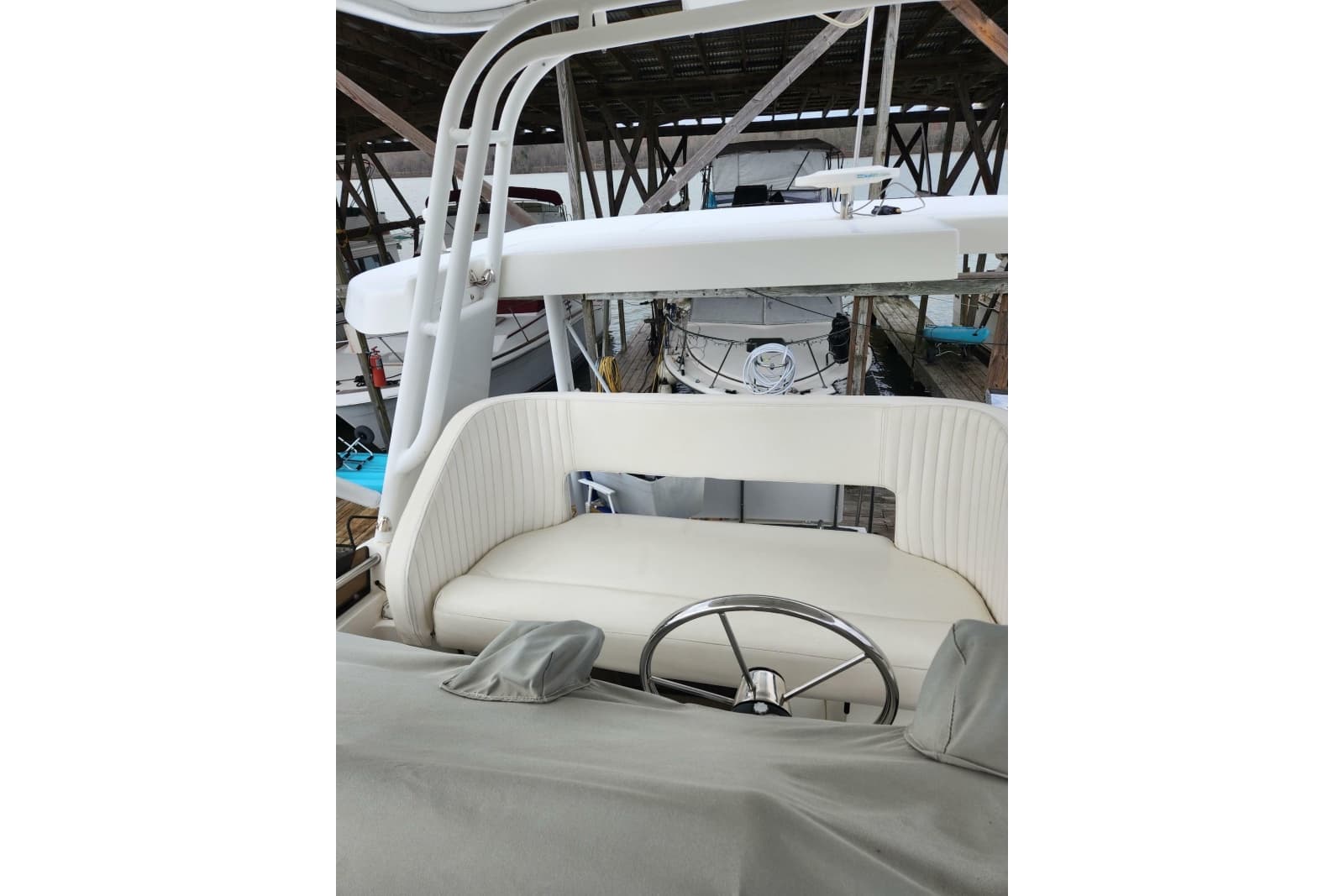 1996 Silverton 34 Motor Yacht