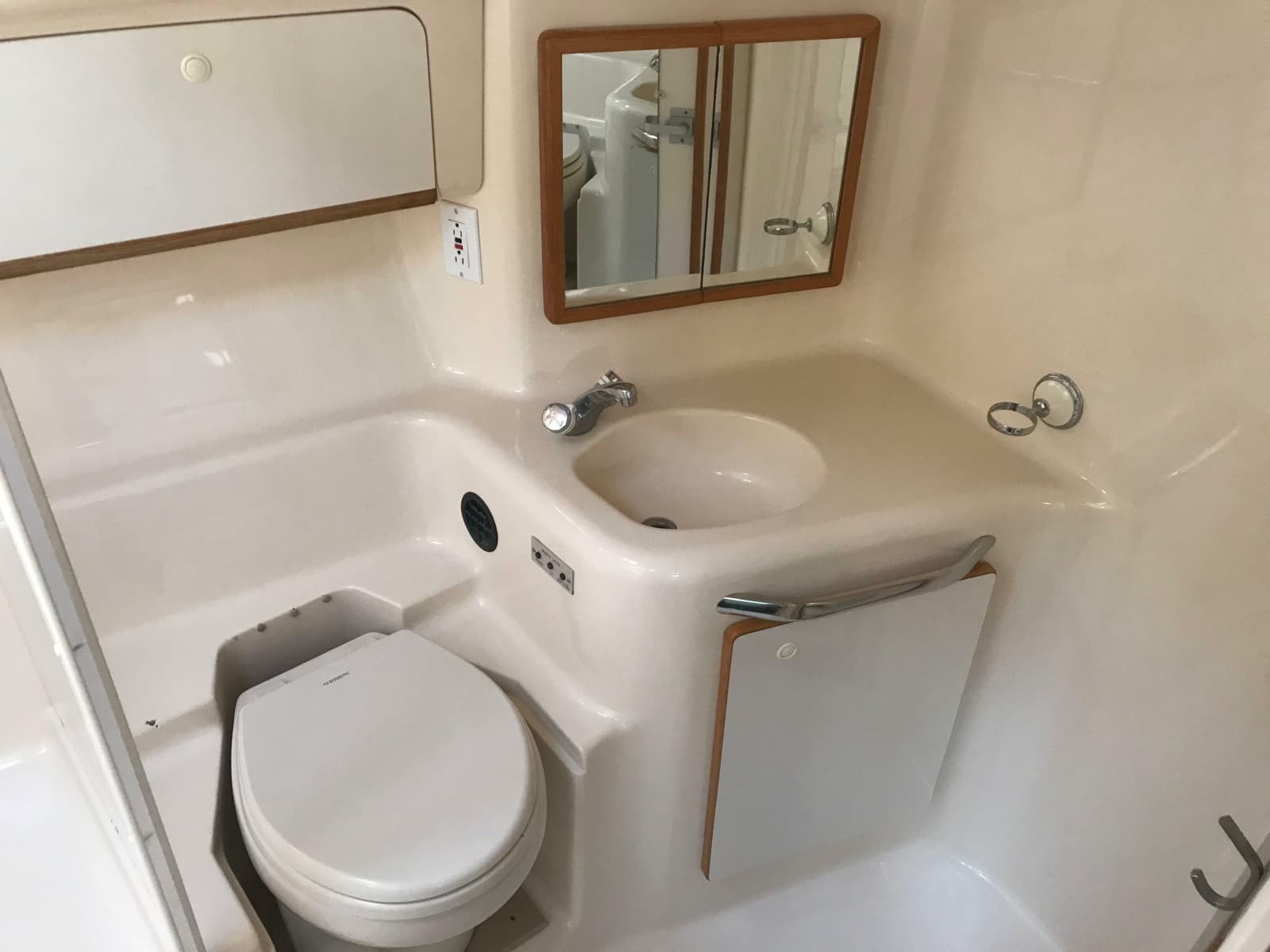 1995 Sea Ray 450 Sundancer