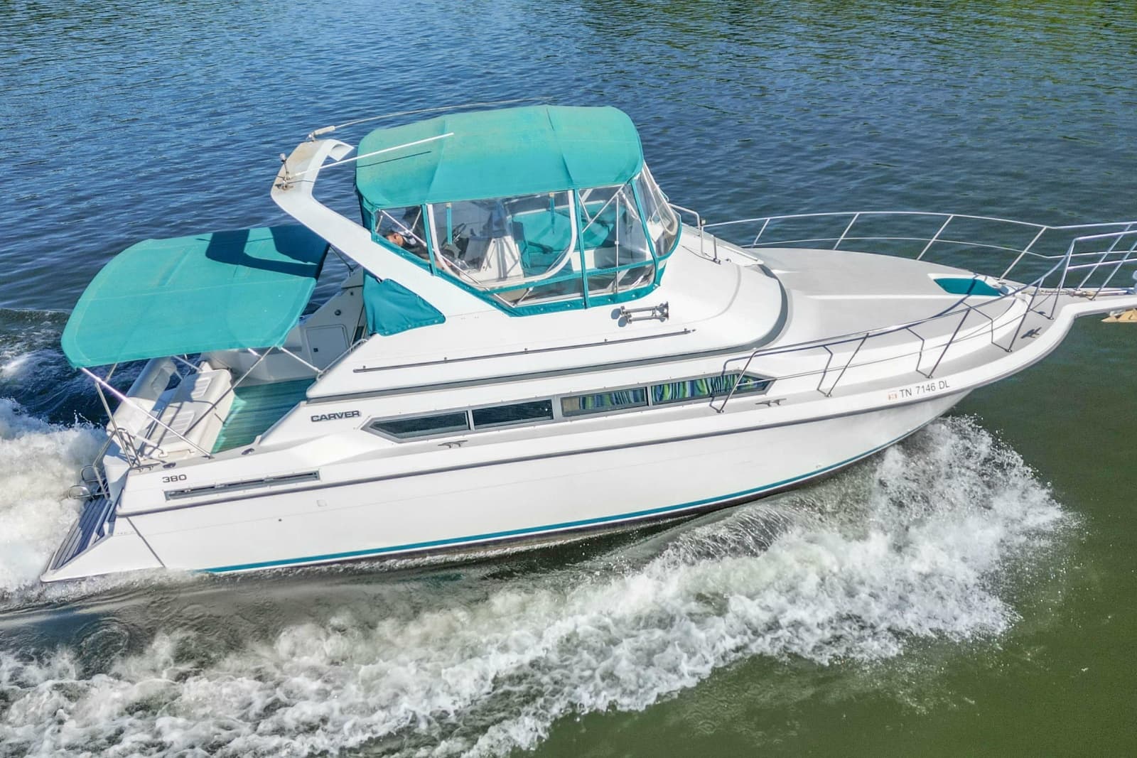 1994 Carver 380 Santego