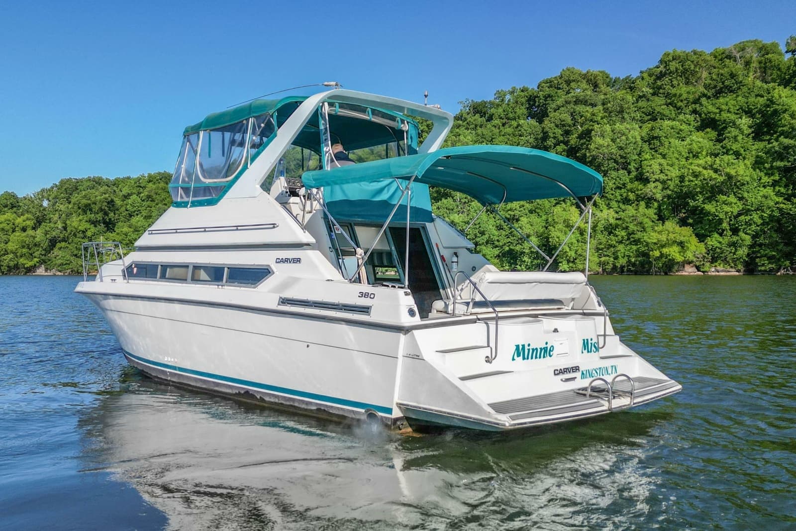 1994 Carver 380 Santego