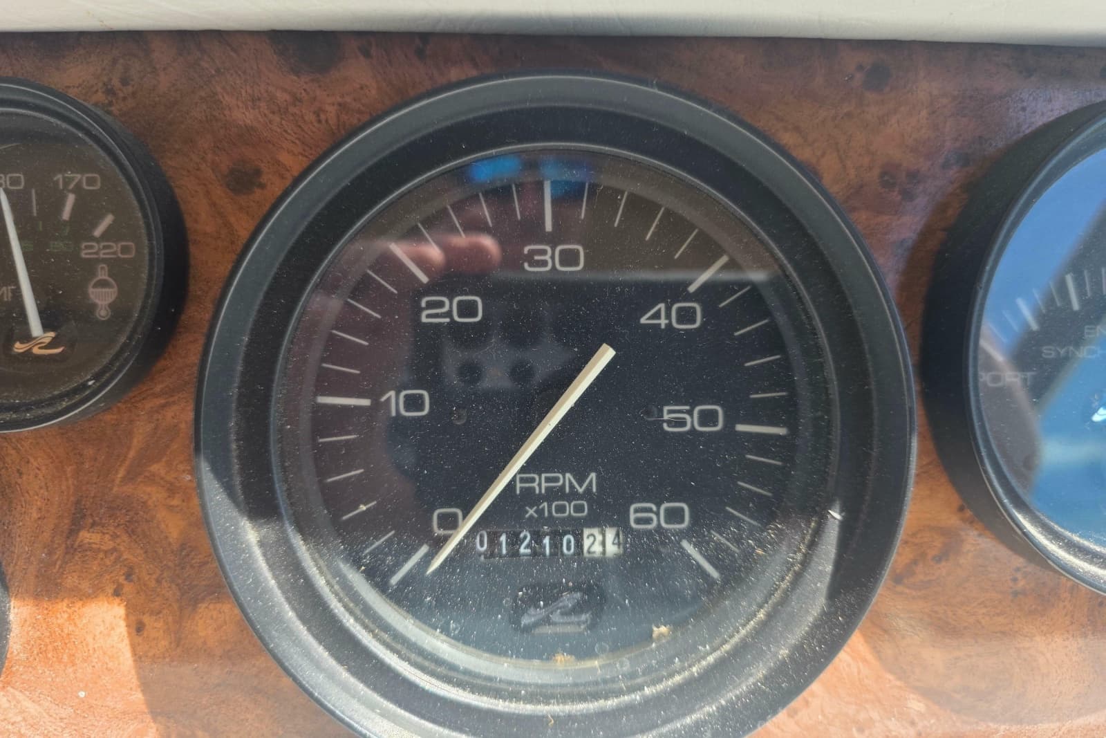 1994 Sea Ray 370 Express Cruiser