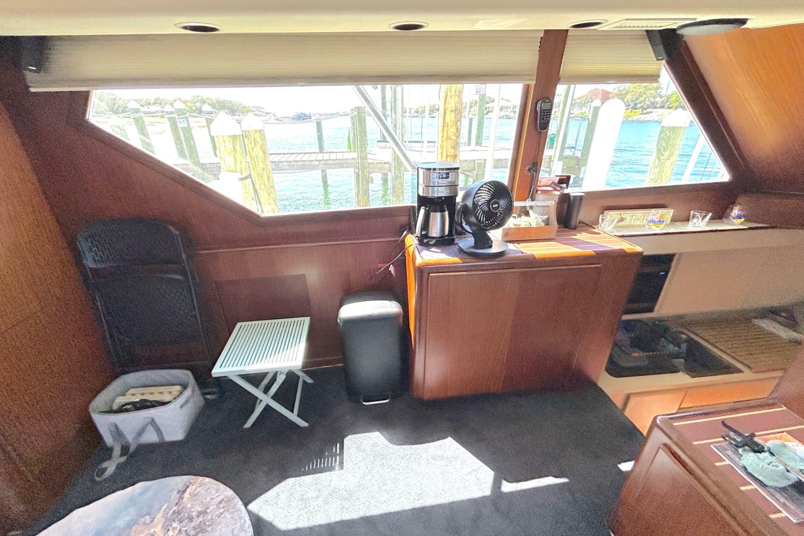 1989 Hatteras 45 Convertible