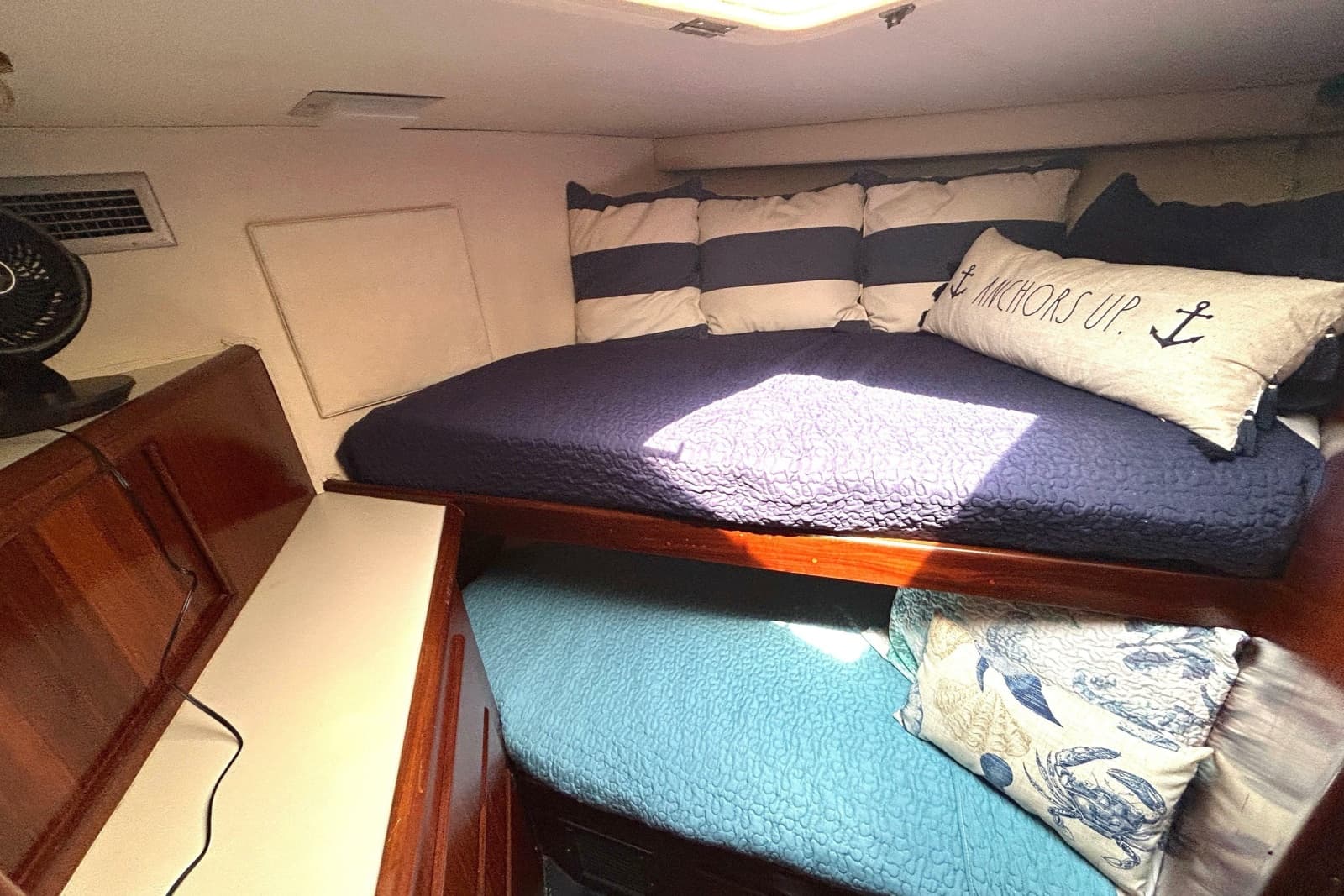 1989 Hatteras 45 Convertible