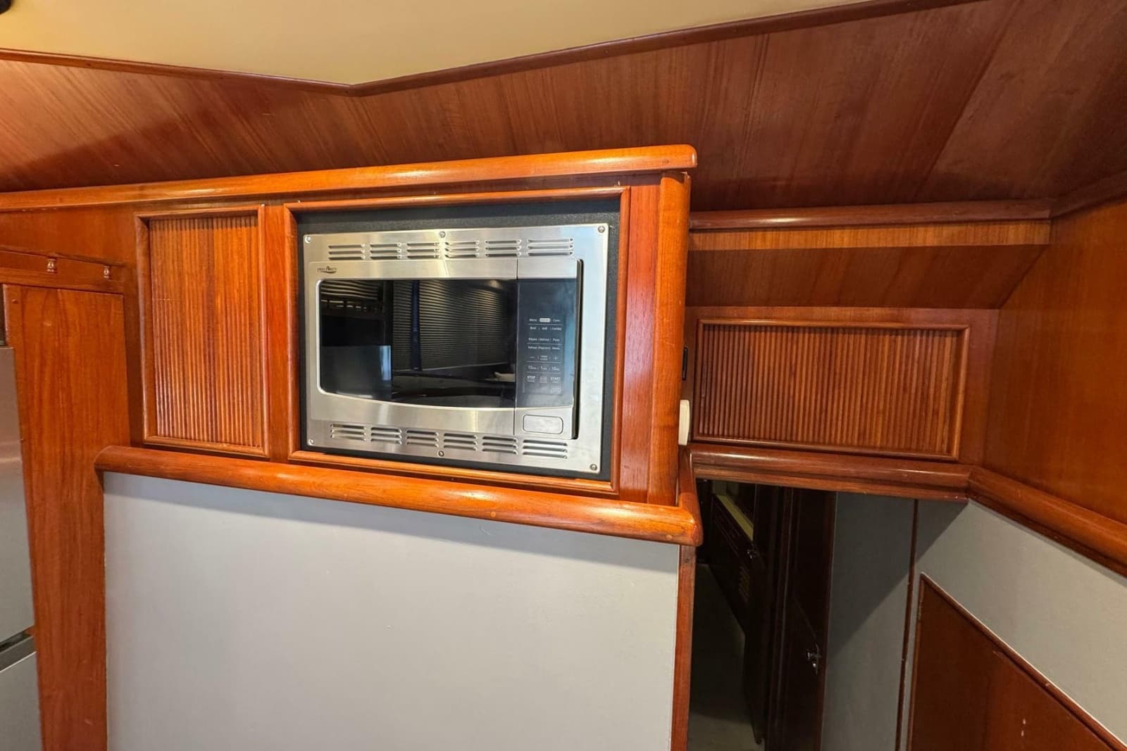 1988 Buddy Davis 47 Convertible