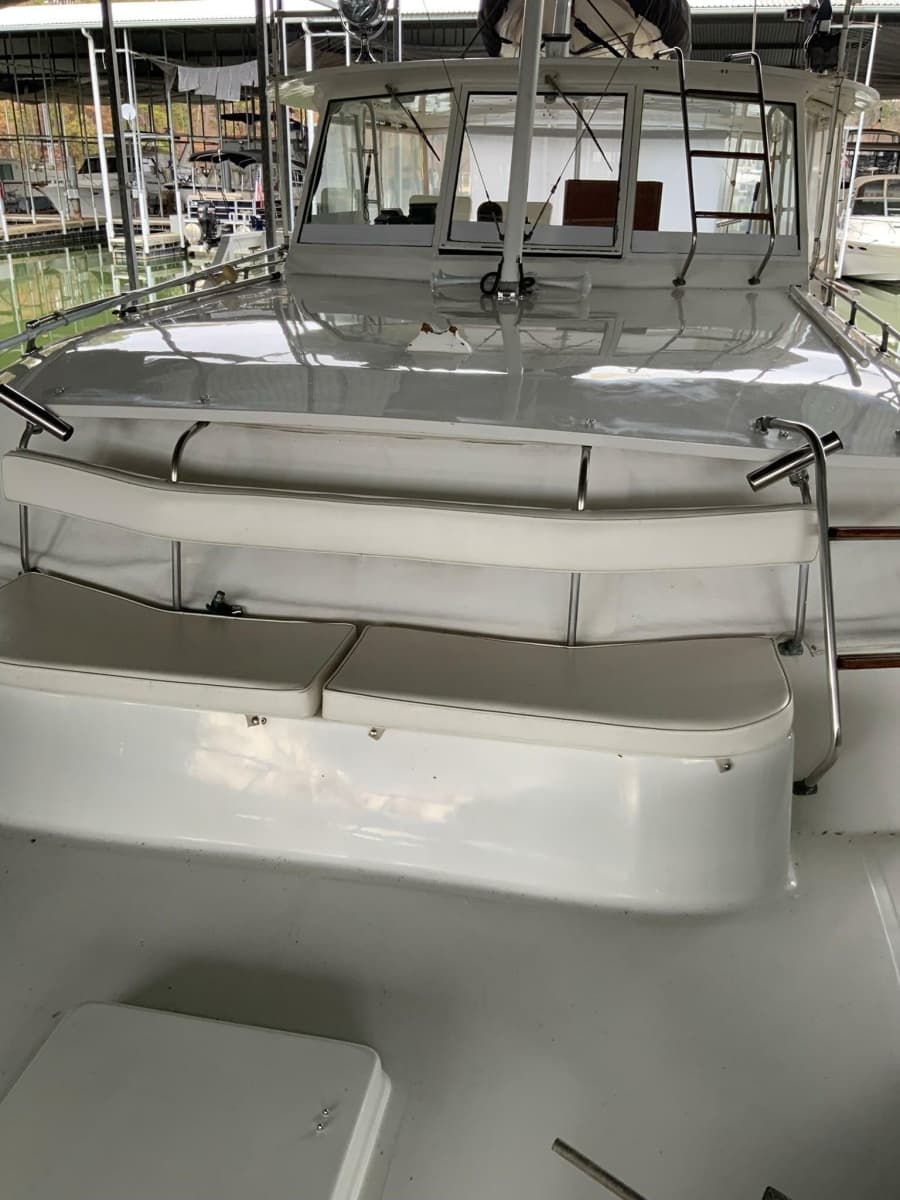 1969 Hatteras 41 Twin Cabin