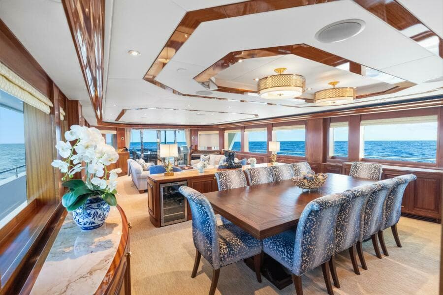 2010 Westport Superyacht