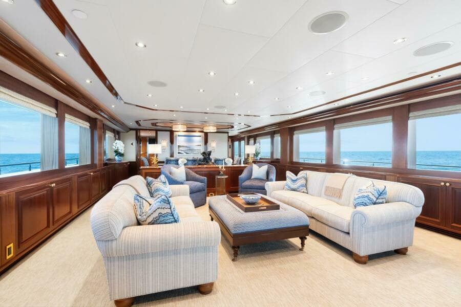 2010 Westport Superyacht