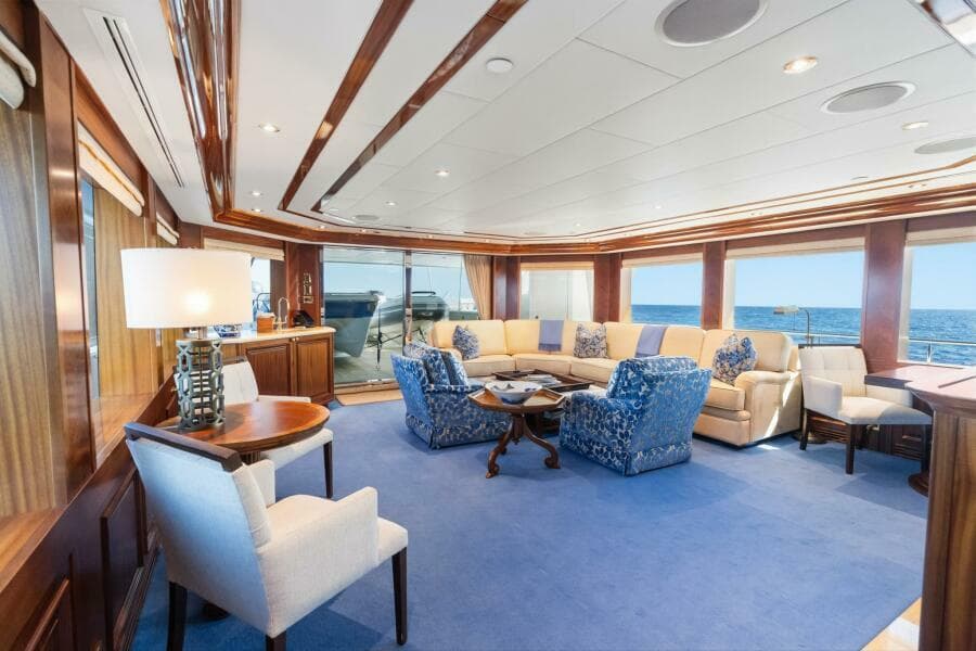 2010 Westport Superyacht