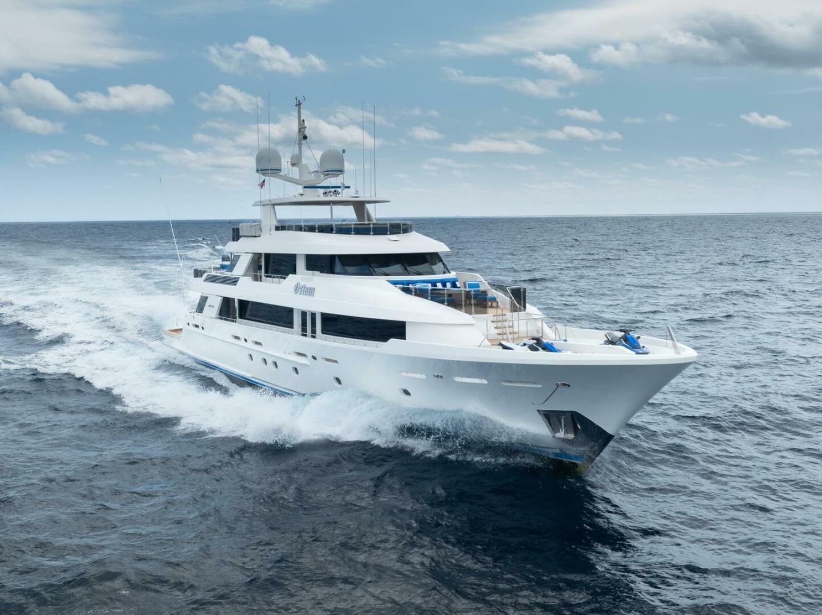 2010 Westport Superyacht
