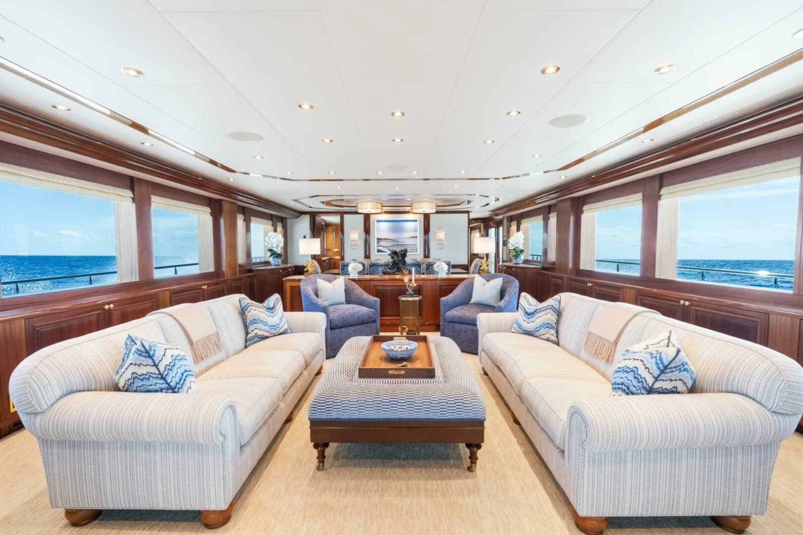 2010 Westport Superyacht