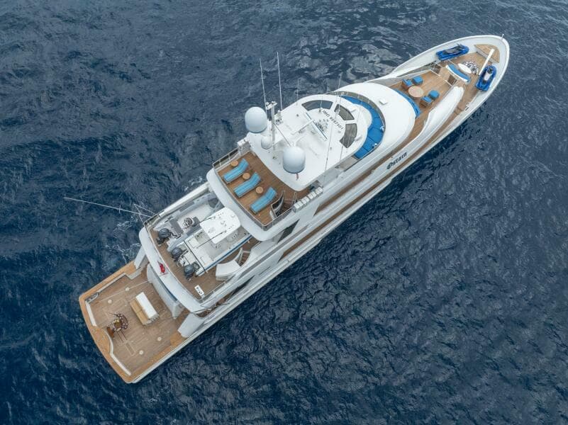 2010 Westport Superyacht
