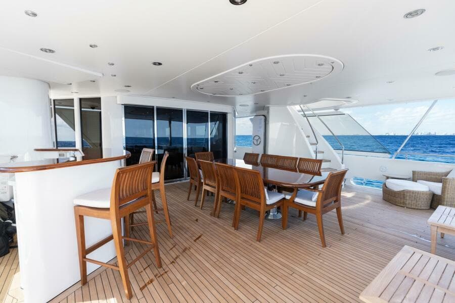 2010 Westport Superyacht