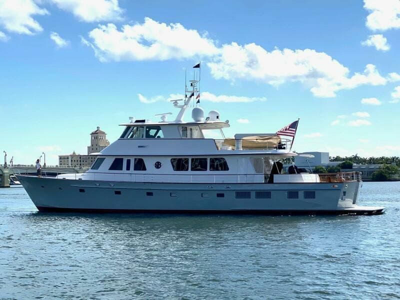 2003 New England Boatworks Enclosed Pilothouse