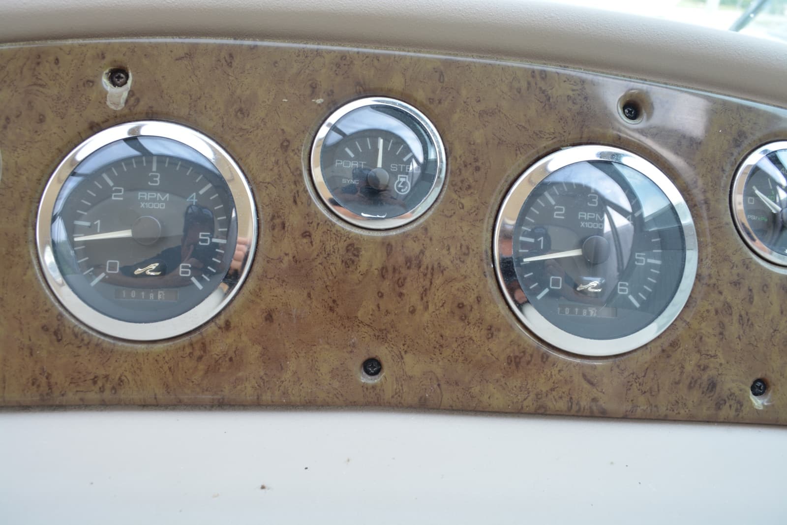 1999 Sea Ray 310 Sundancer