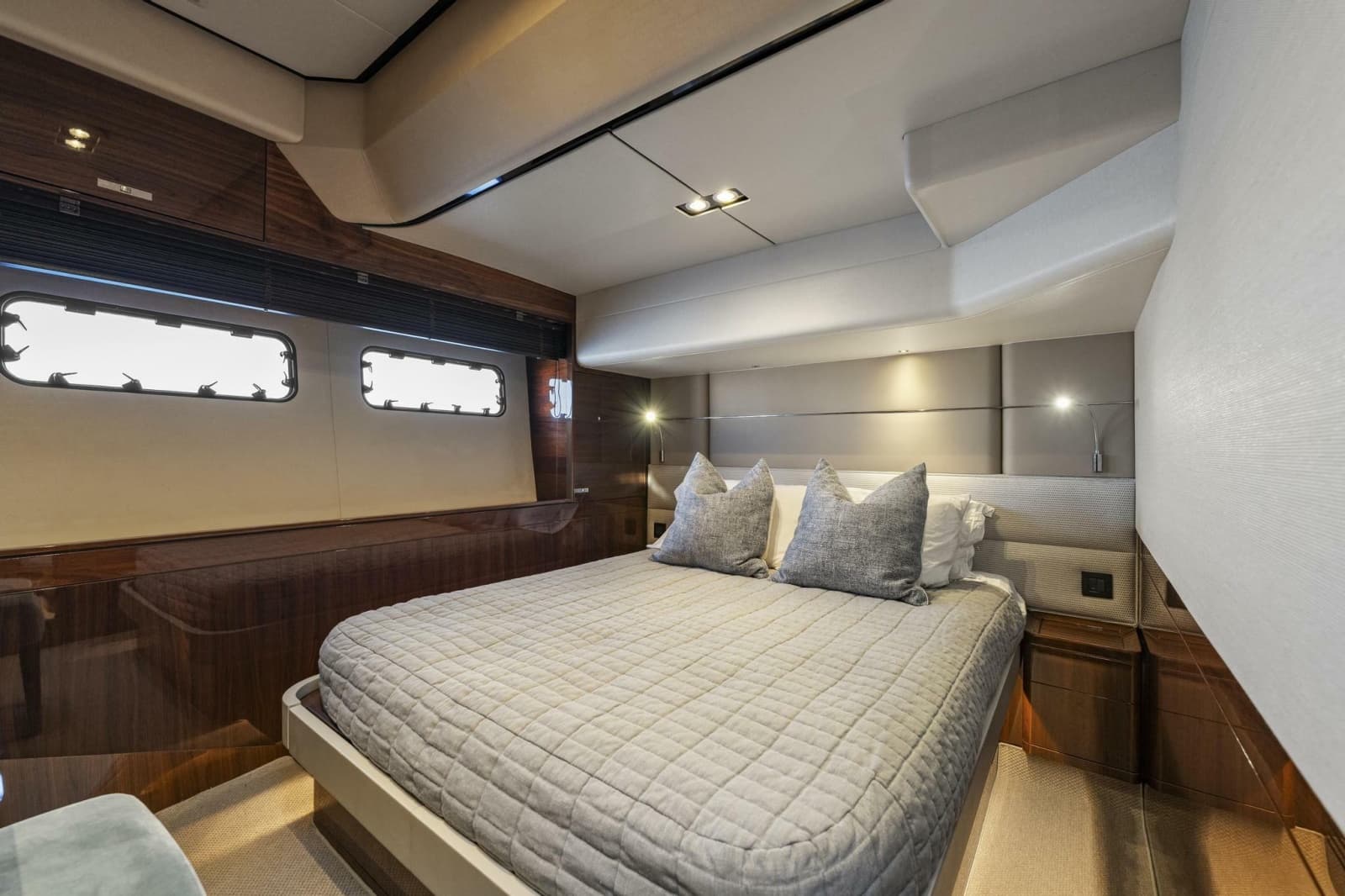 2018 Princess Y75