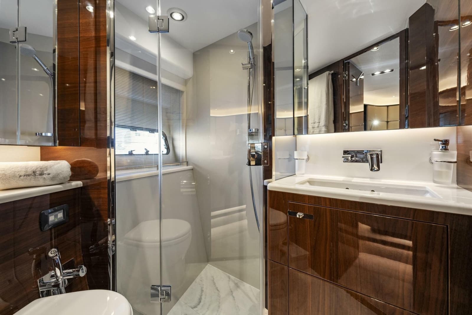 2018 Princess Y75