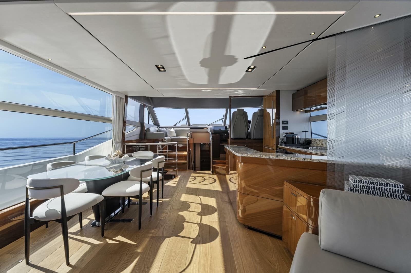 2018 Princess Y75