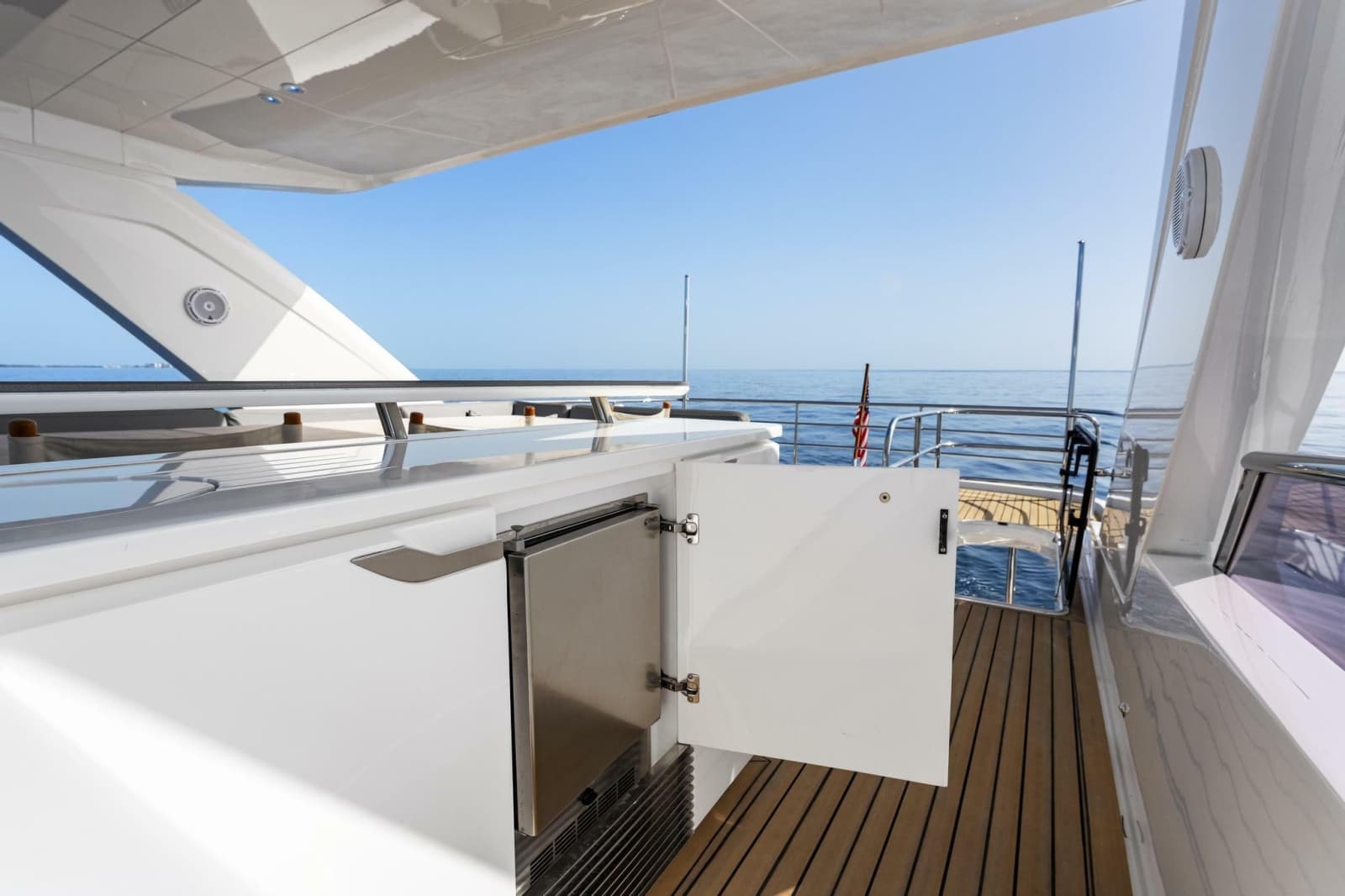 2018 Princess Y75