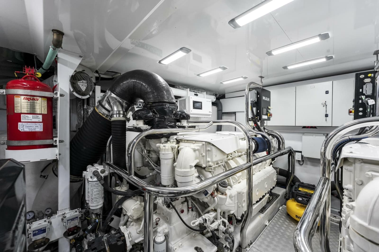 2018 Princess Y75