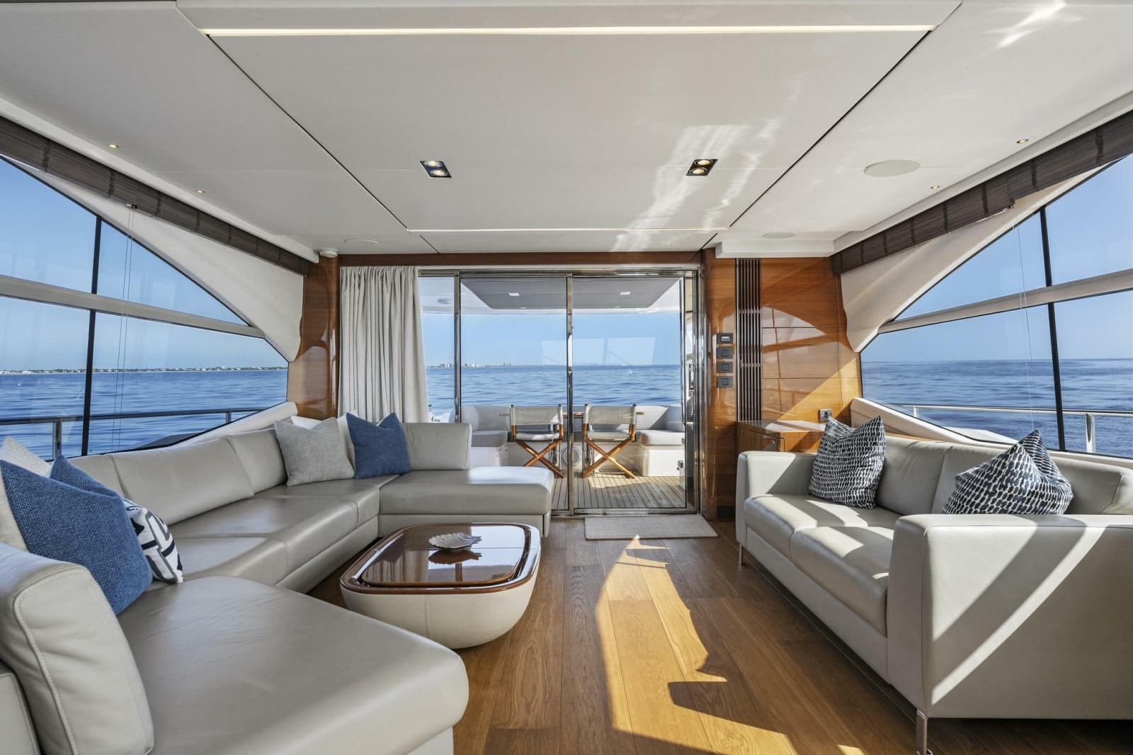 2018 Princess Y75