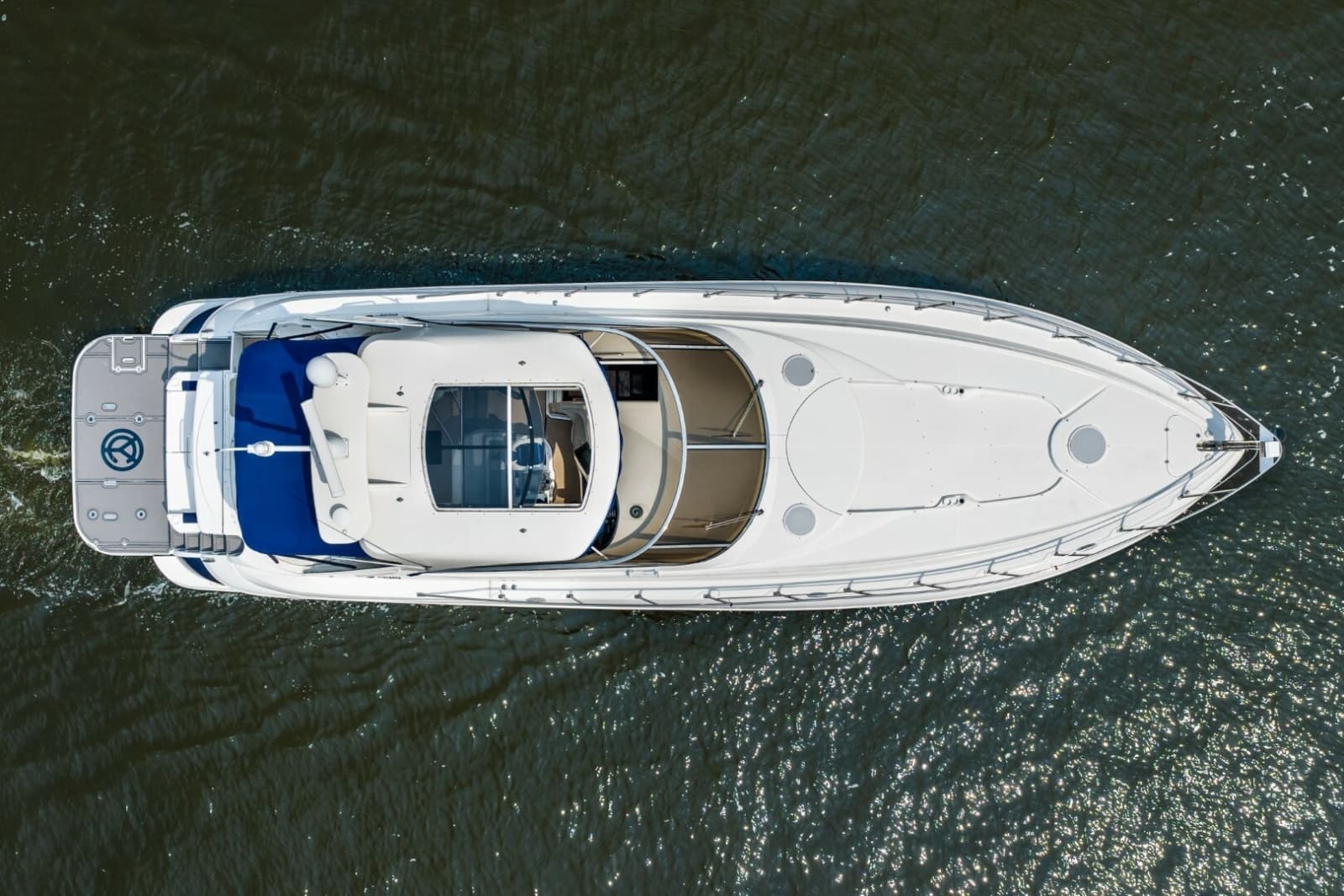 2003 Cruisers Yachts 5470