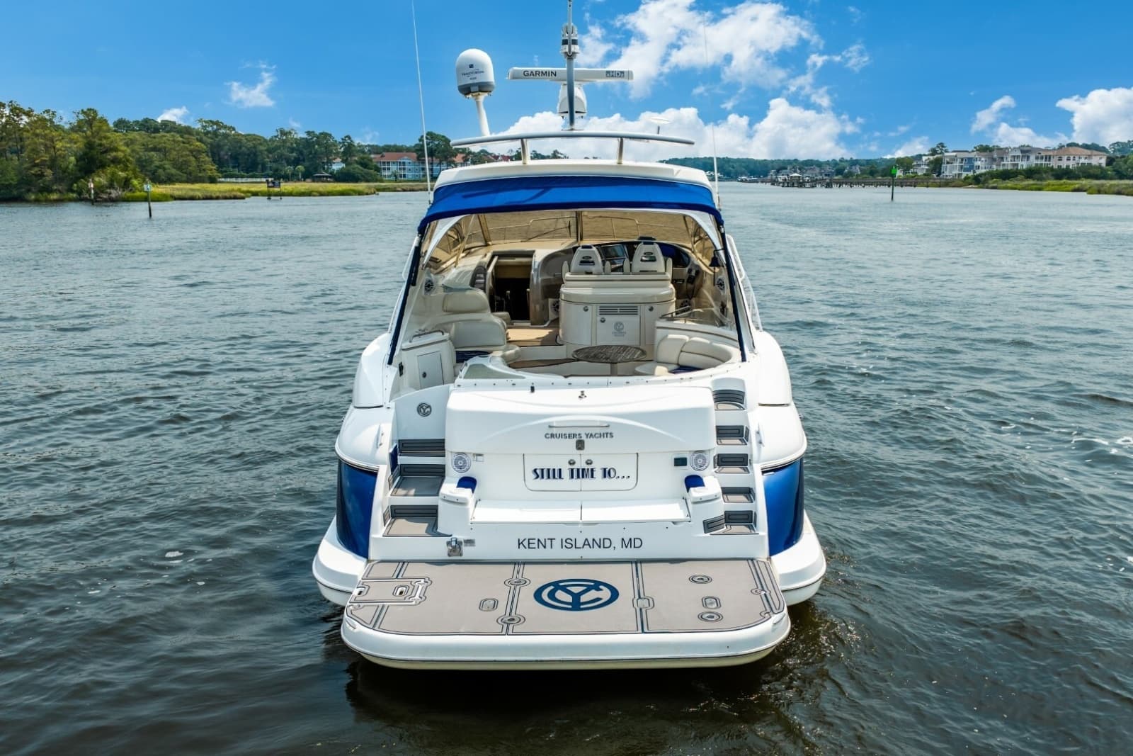 2003 Cruisers Yachts 5470