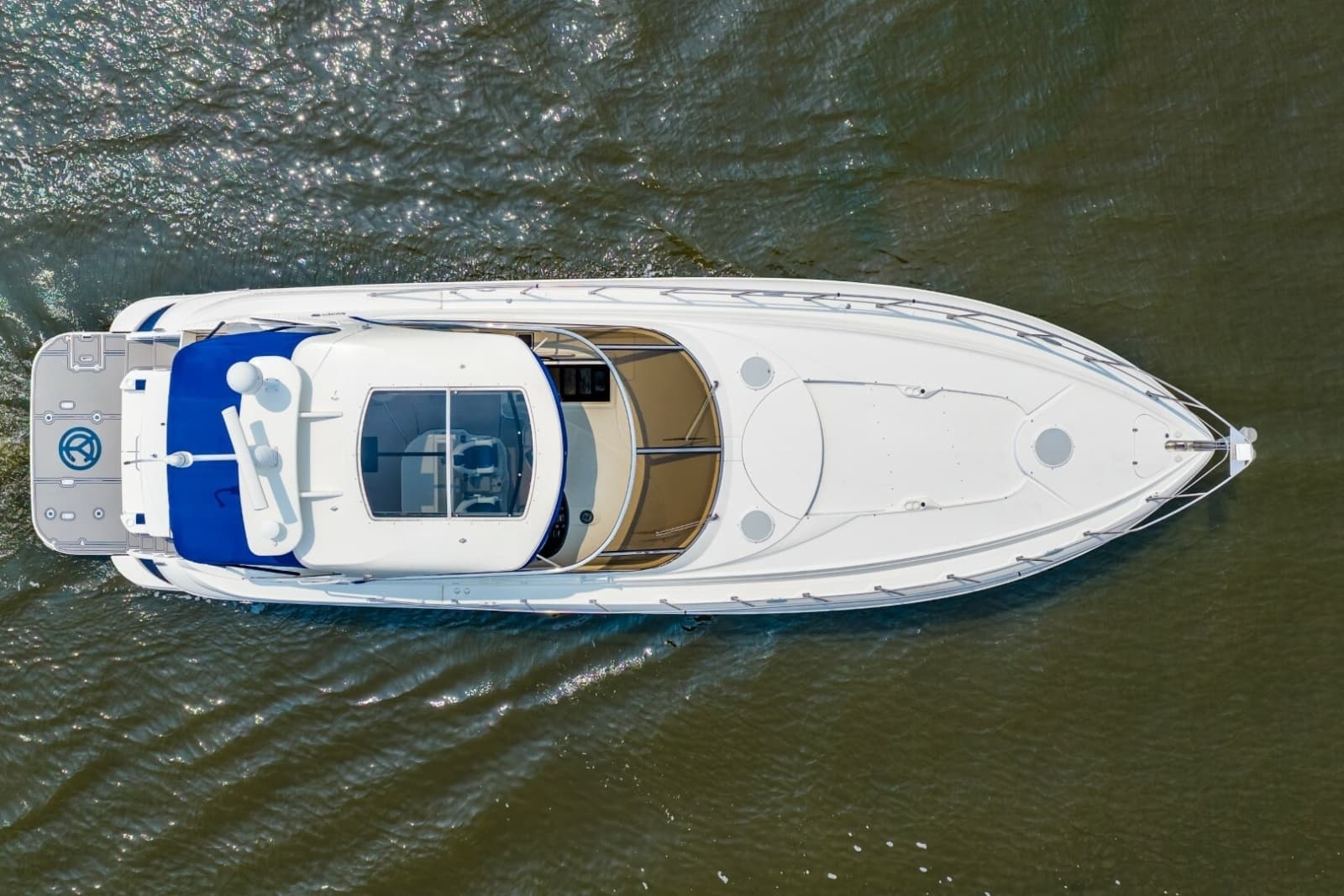 2003 Cruisers Yachts 5470