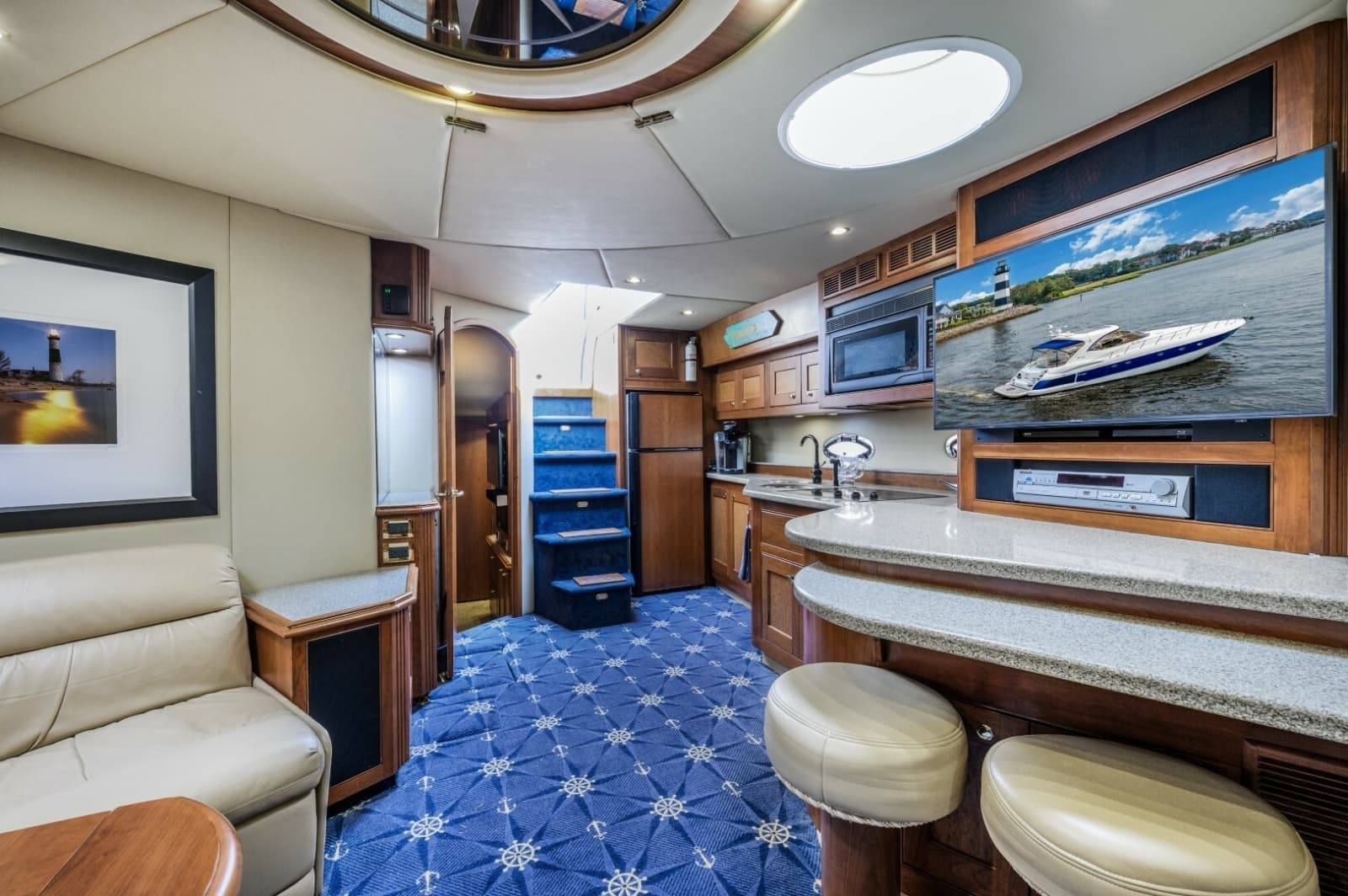 2003 Cruisers Yachts 5470