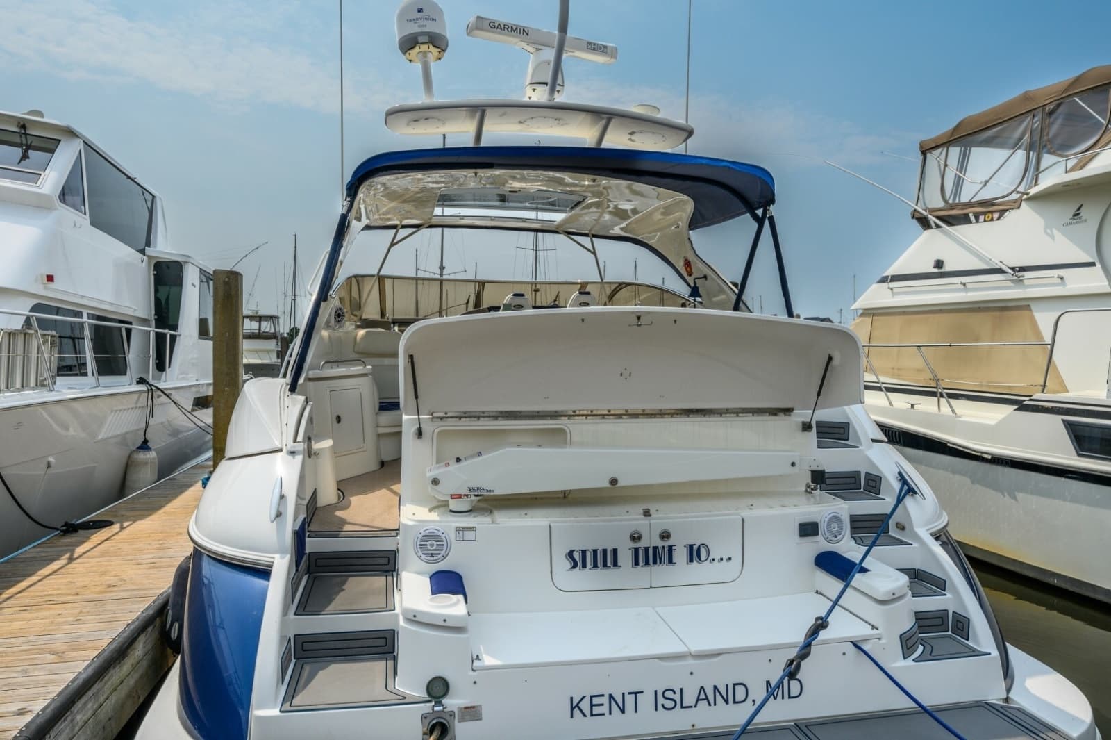2003 Cruisers Yachts 5470